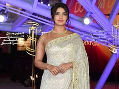 देसी गर्ल प्रियंका चोपड़ा का साड़ी लुक है सबसे शानदार, आप भी कर सकती हैं फॉलो