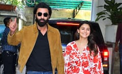 Bollywood Christmas Celebration: ছোট্ট রাহা রইল বাড়িতে, কপূর পরিবারের ক্রিসমাস লাঞ্চে পাশাপাশি আলিয়া-রণবীর