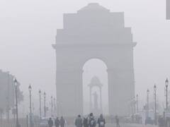 Cold Wave Conditions Prevail Over Parts Of North India. Delhi, Punjab Witness Thick Smog On X-Mas — IN PICS