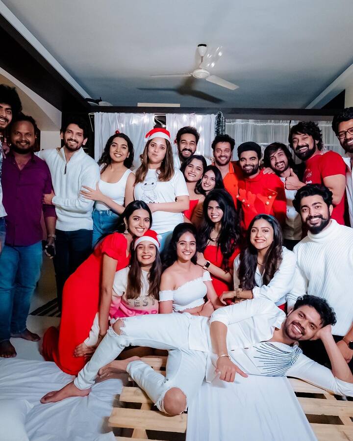 క్రిస్మస్ వేడుకలో టాలీవుడ్, టీవీ తారల హంగామా