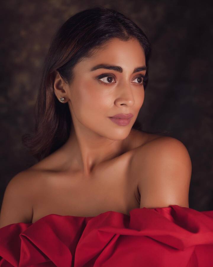 శ్రియా శరణ్ అందమైన ఫోటోలు -Image Credit: Shriya Saran/Instagram