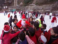 IN PICS | People Dressed Up As Santa Claus Spreading Christmas Cheer Throughout Country