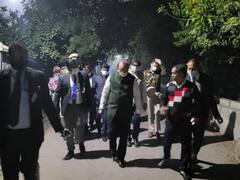 एलजी विनय सक्सेना ने किया रैन बसेरों का निरीक्षण, यमुना किनारे खुले में शौच की शिकायत पर रह गए हैरान