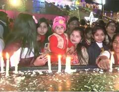 Christmas 2022: ચર્ચથી લઈને બજારમાં ઉમટ્યો માનવ મહેરામણ... દેશભરમાં ધૂમધામથી ઉજવાઈ ક્રિસમસ-PHOTOS