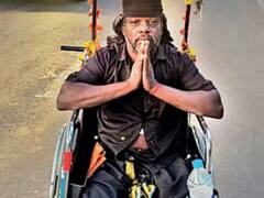 व्हीलचेयर पर 300 किमी. की तीर्थयात्रा पर निकला शख्स, टीचर के लिए अयप्पा भगवान से करेगा प्रार्थना