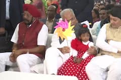 In Photos: क्रिसमस पर रायपुर में सेंट पॉल कैथेड्रल चर्च पहुंचे सीएम भूपेश बघेल, लोगों को दी बधाई, देखें तस्वीरें