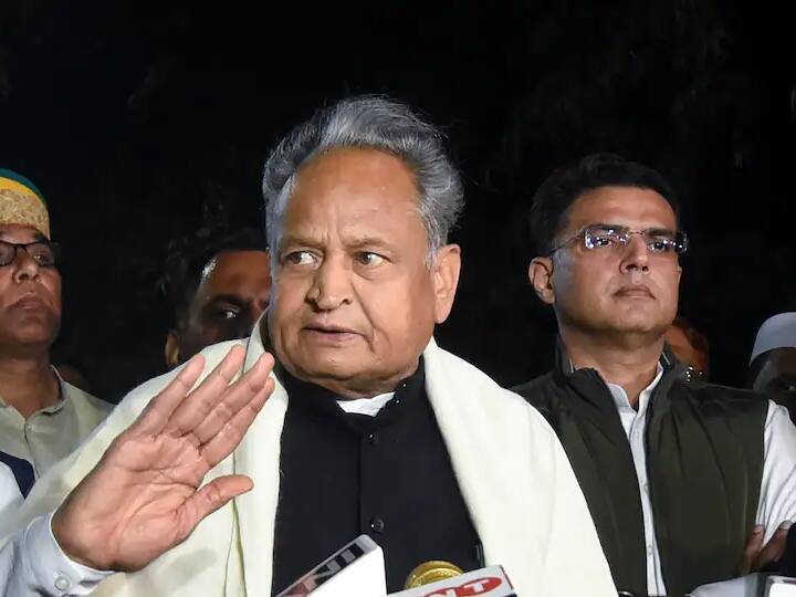 Indira Rasoi Scheme Fraud name of Ashok Gehlot NGO Pragati blacklisted ann Indira Rasoi Scheme: सीएम गहलोत के नाम पर सामने आया फर्जीवाड़ा, एनजीओ प्रगति पर लगा ताला 