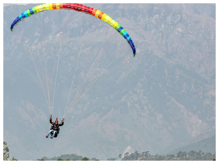 South Korean Man Dies In Paragliding Accident In Gujarat South Korean Man Dies In Paragliding Accident In Gujarat