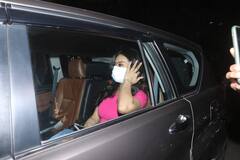 क्रॉप टॉप डेनिम जींस में टिप-टॉप बनकर सैलून निकलीं न्यासा देवगन, सामने आईं ऐसी तस्वीरें