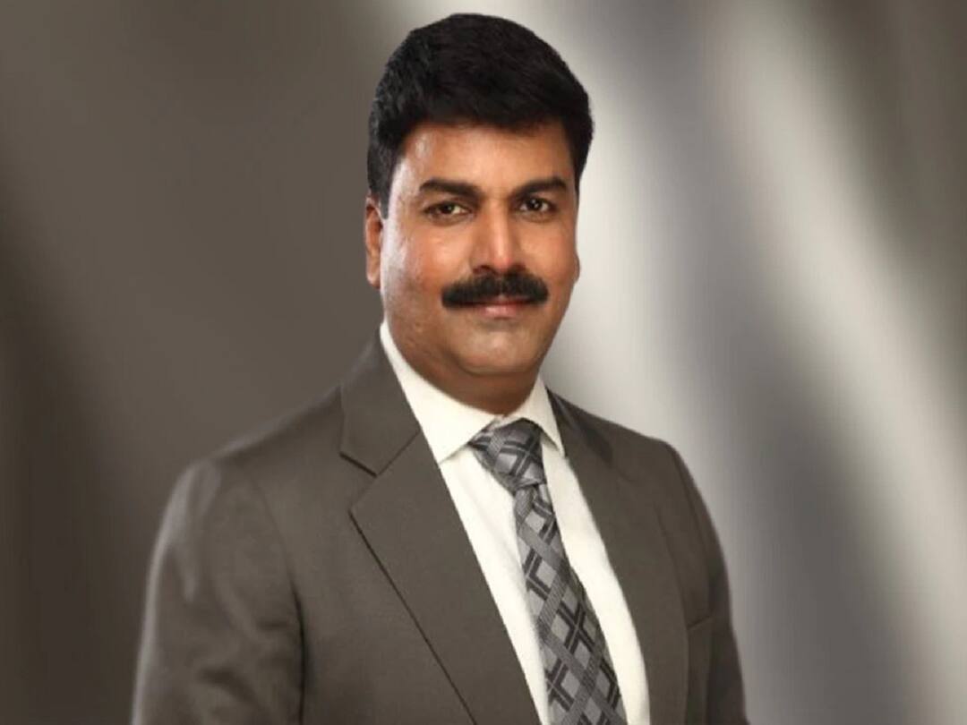 Rahul Shewale : आरोप करणाऱ्या महिलेचा दाऊद गँगशी संबंध, महिलेला ठाकरे गटासह राष्ट्रवादीची फूस; राहुल शेवाळे Rahul Shewale Press The connection of the woman who accused me with the Dawood Gang Says Rahul Shewale Rahul Shewale : आरोप करणाऱ्या महिलेचा दाऊद गँगशी संबंध, महिलेला ठाकरे गटासह राष्ट्रवादीची फूस; राहुल शेवाळे