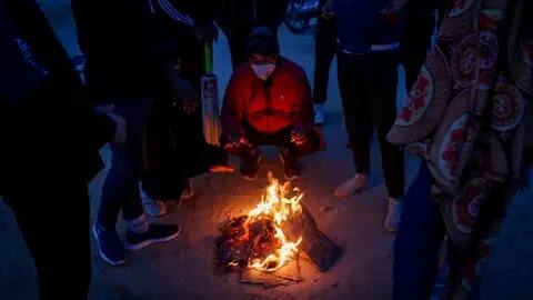 ਠੰਢੀਆਂ ਰਾਤਾਂ ਵਿੱਚ, ਜਦੋਂ ਤੁਸੀਂ ਰਾਤ ਭਰ ਹੀਟਰ ਨੂੰ ਚਾਲੂ ਰੱਖਦੇ ਹੋ, ਤਾਂ ਕਮਰੇ ਦਾ ਤਾਪਮਾਨ ਵੱਧ ਜਾਂਦਾ ਹੈ ਅਤੇ ਜਦੋਂ ਤੁਸੀਂ ਬਾਹਰ ਜਾਂਦੇ ਹੋ ਤਾਂ ਤੁਹਾਨੂੰ ਘੱਟ ਤਾਪਮਾਨ ਦਾ ਸਾਹਮਣਾ ਕਰਨਾ ਪੈਂਦਾ ਹੈ।