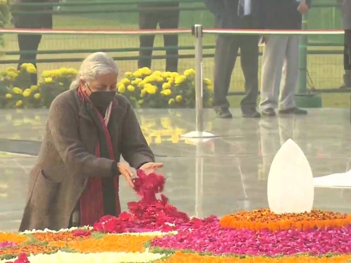 Finance Minister of India, Niramala Sitharaman was also present at 'Sadaiv Atal' to pay her respect to the former PM. (Image Source: Twitter/@ANI)