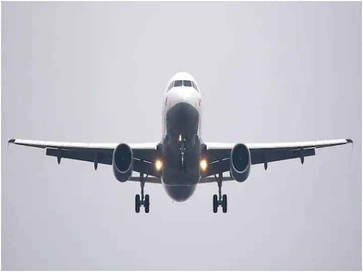 Domestic Air Travel increment around 54 percent in February 2023 according to ICRA Air Travel: फरवरी में भारतीयों ने जमकर किया हवाई सफर, घरेलू पैसेंजर ट्रैफिक में 54 फीसदी की बढ़त का अनुमान