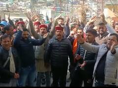 उत्तरकाशी: धर्मांतरण मामले को लेकर सड़कों पर उतरे लोग, आरोपियों की गिरफ्तारी की मांग तेज