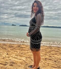 Pooja Ramachandran: బేబీ బంప్‌తో పూజా రామచంద్రన్, బీచ్ లో ఎంజాయ్