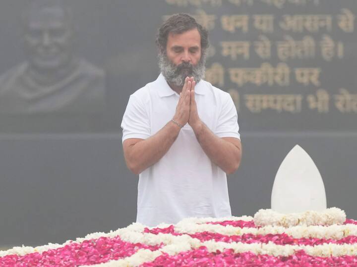 He concluded paying his respects to such renowned leaders by paying floral tribute to Atal Bihari Vajpayee at Sadaiv Atal, just a day after his birth anniversary. (Image Source: Twitter | @ANI)