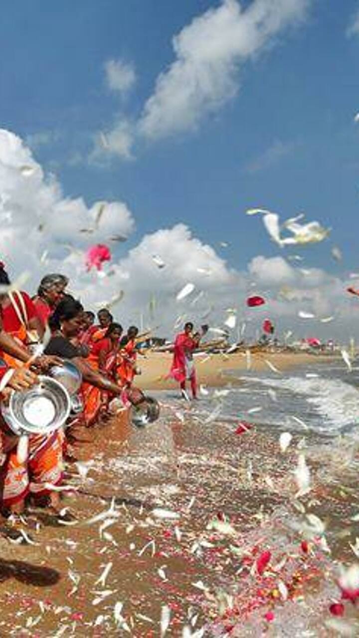 சுனாமி ஆழிப்பேரழிவின் 18-ஆம் ஆண்டு நினைவு நாள் இன்று அனுசரிக்கப்பட்டு வருகிறது