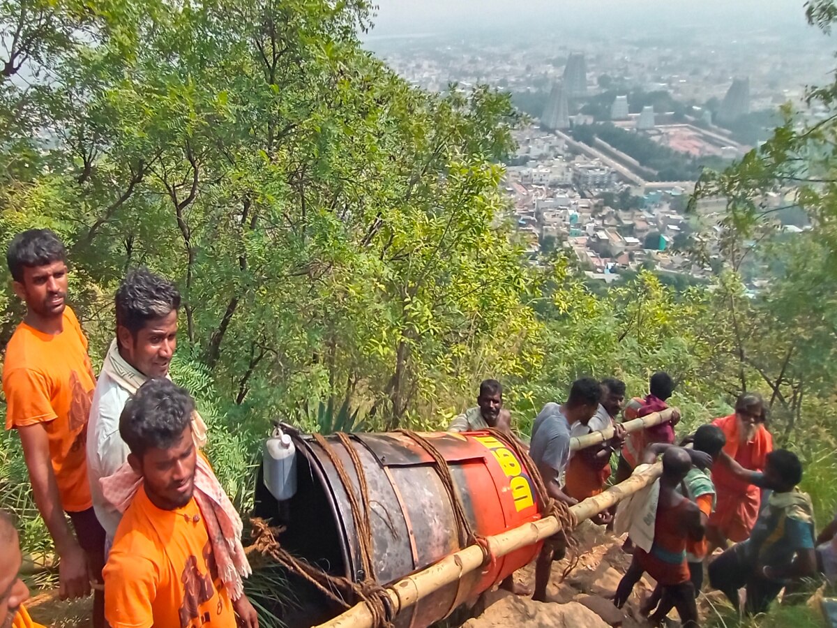 திருக்கார்த்திகை திபத்திருவிழா நிறைவு - மகாதீபம் ஏற்றப்பட்ட மலையில் பிராயசித்த பூஜை