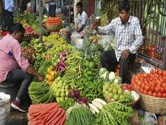 Vegetables Price: தொடர்ந்து விலையேறும் அவரை, முருங்கை... இன்றைய காய்கறி விலை நிலவரம் இது தான்!