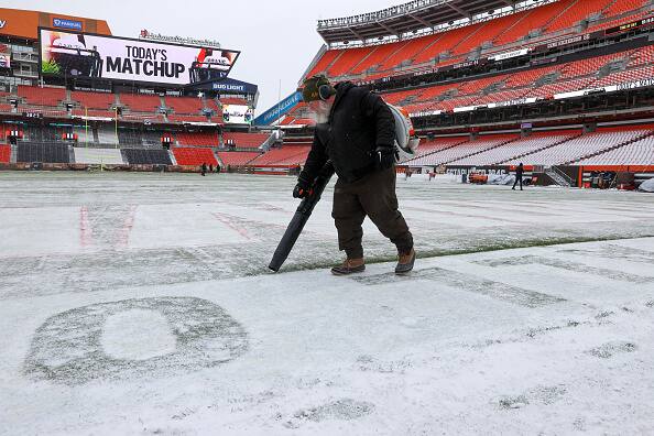 A crisis situation unfolded in western New York’s Buffalo city where a blizzard has left the city marooned, with emergency services unable to reach high impact areas.(Source: Getty)