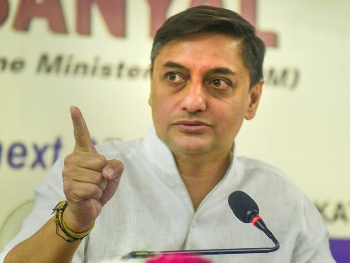 Trending News: What did Sanjeev Sanyal, a member of the Prime Minister’s Economic Advisory Council say about the restoration of OPS?