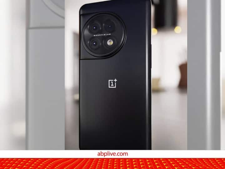 OnePlus 11 5G जल्द होने वाला है लॉन्च... 512GB के स्टोरेज के साथ ये होगी कीमत! लिस्ट में ये स्मार्टफोन भी हैं OnePlus 11 5G features and images leaked over internet know what will be the price and features of OnePlus 11 5G OnePlus 11 5G जल्द होने वाला है लॉन्च... 512GB के स्टोरेज के साथ ये होगी कीमत! लिस्ट में ये स्मार्टफोन भी हैं