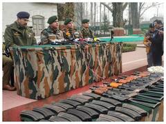 सेना ने Uri में 8 घंटे तक चलाया तलाशी अभियान, 'आई लव पाकिस्तान' लिखे गुब्बारे बरामद