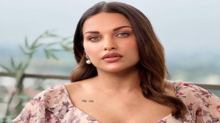 himanshi-khurani-hospitalized-in-romania-as-her-health-deteriorated-during-the-shoot-of-film-fatto-de-yaar-bade-ne Himanshi Khurana: ਹਿਮਾਂਸ਼ੀ ਖੁਰਾਣਾ ਦੀ ਸ਼ੂਟਿੰਗ ਦੌਰਾਨ ਵਿਗੜੀ ਸਿਹਤ, ਰੋਮਾਨੀਆ ਦੇ ਹਸਪਤਾਲ 'ਚ ਭਰਤੀ