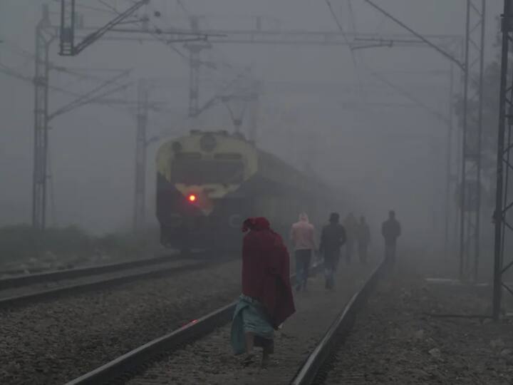 If the route of the train changed due to fog, then you will get refund like this, know the process
