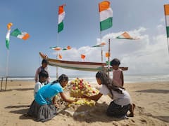 Tamil Nadu Remembers 2004 Tsunami Victims On 18th Anniversary – See Pictures