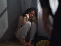 पार्टनर करता है मेंटल 'टॉर्चर', मगर फिर भी आप करते हैं 'प्यार' तो हो जाएं सतर्क, ये है 'ट्रॉमा बॉन्ड' के संकेत