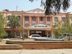 दाहोद: स्कूल का मेन गेट गिरने से छात्रा की हुई मौत, प्रिंसिपल को किया गया सस्पेंड