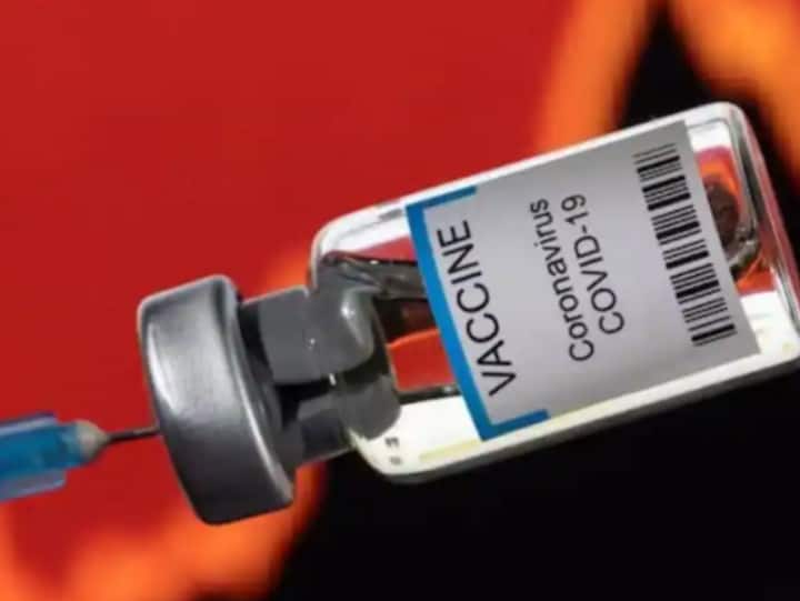 Gujarat: बूस्टर डोज लेने वाले की संख्या में इजाफा, कुछ स्वास्थ्य केंद्रों पर वैक्सीन की कमी No vaccine at health centers in Gujarat, people returning without vaccination Gujarat: बूस्टर डोज लेने वाले की संख्या में इजाफा, कुछ स्वास्थ्य केंद्रों पर वैक्सीन की कमी