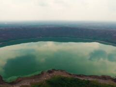 PHOTO : लोणार सरोवराची पाणी पातळी का वाढली?