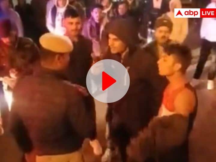 Himachal Pradesh Shimla Tourist Ruckus in and Police Action in Thana Sadar Watch Video ANN Watch: क्रिसमस के मौके पर शिमला में सैलानियों ने मचाया हुड़दंग, शिमला पुलिस ने सिखाया सबक