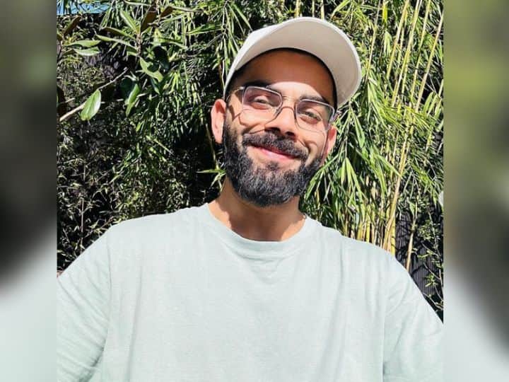 काही दिवस तो मैदानात फॉर्मात नसला तरी मैदानाबाहेर लूक्सच्या बाबतीत तो कायम फॉर्मात असतो.