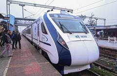 Vande Bharat Express: ৮ ঘণ্টায় হাওড়া থেকে জলপাইগুড়ি, রাজ্যে বন্দে ভারতের ট্রায়াল রান