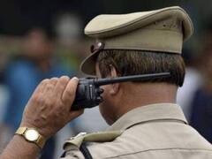 बिना पैसे चुकाए लैपटॉप चुरा कर होटल से भागा शख्स, जाते-जाते कर्मचारियों को मिठाई भी बांटीं