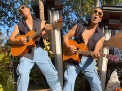 'গিটারিস্ট' অক্ষয় কুমার, স্বামীর নতুন ট্যালেন্ট দেখে মজার প্রতিক্রিয়া ট্যুইঙ্কল খন্নার