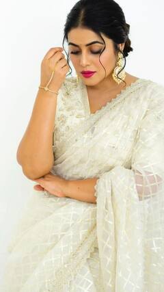 Poorna : புடவையில் கலக்கும் நாயகி பூர்ணாவின் ரீசெண்ட் கிளிக்ஸ்..!