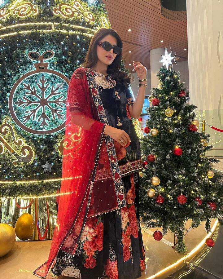 पण तिला प्रसिद्धी मिळाली ती हनी सिंगच्या ‘कुडी नमकीन है’ या म्युझिक व्हिडिओमधून. (फोटो सौजन्य :urvashirautela/इंस्टाग्राम)