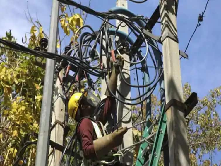 Chennai Powercut  today december 25 chennai areas ambattur porur Chennai Powercut: சென்னையில் இன்றும், நாளையும் எந்தெந்த இடங்களில் பவர்கட்.. லிஸ்ட் இதோ..