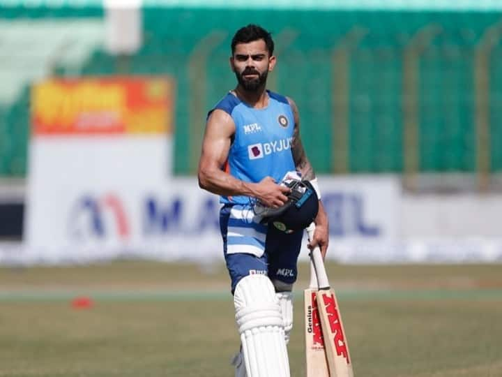 Virat Kohli has batted 36 times in Tests since 2020 and he scoring 917 runs with just average of 26.20 know Stats 2020 से टेस्ट क्रिकेट में बेहद खराब रहा है विराट कोहली का रिकॉर्ड, सिर्फ जेम्स एंडरसन से अच्छा है औसत, जानें आंकड़े