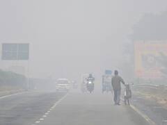 Delhi Cold Wave: नैनीताल और धर्मशाला से भी ज्यादा ठंड दिल्ली में दर्ज, देखें तस्वीरें