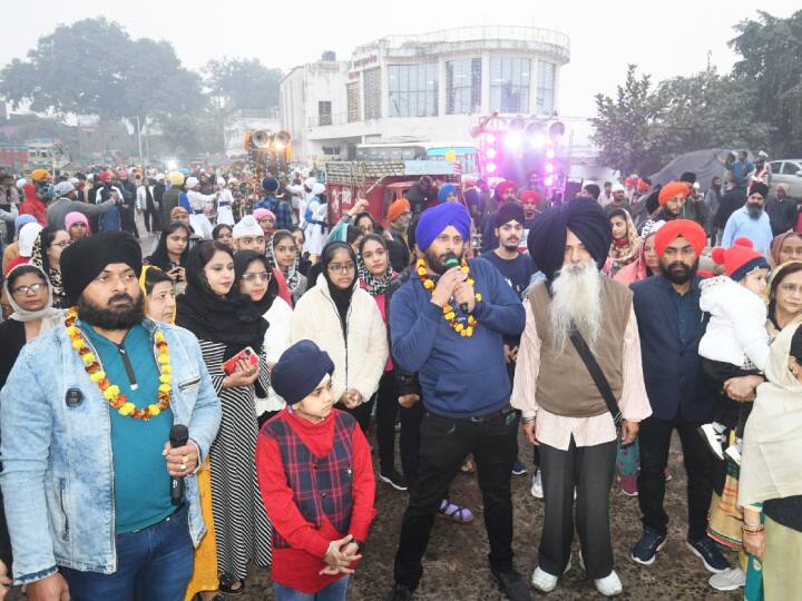 सिख समुदाय के 10वें और अंतिम गुरु, गुरु गोविंद सिंह जी महाराज की 356वीं जयंती तख्त हरमंदिर साहिब गुरुद्वारा में मनाई जा रही है. सिख समुदाय के लोग इसे प्रकाश पर्व के रूप में मनाते हैं.