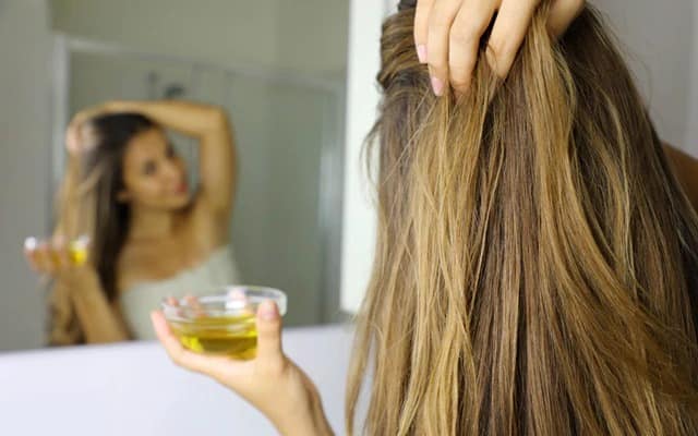 ayurvedic hair care tips which are the natural herbs can be used on hair directly and their recipe सदियों से इन 7 चीजों में छिपा है खूबसूरत बालों का राज, देखें आपके लिए क्या बेस्ट है