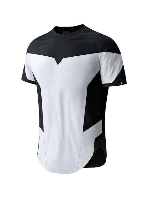 T-Shirt में T का अर्थ टॉल के अलावा टैंक टॉप और टी-शेप से भी होता है. क्योंकि यह आकार में T शेप जैसी दिखती है इसलिए इसे टी-शर्ट कहा जाने लगा.