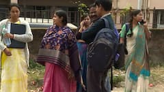 সকাল থেকে পর্ষদের অফিসের সামনে ভিড়, শুরু হল প্রাথমিক শিক্ষক নিয়োগের ইন্টারভিউ