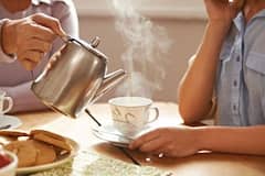 Drinking Tea After Meal : ਕਿਤੇ ਤੁਸੀ ਵੀ ਖਾਣਾ ਖਾਣ ਤੋਂ ਬਾਅਦ ਤਾਂ ਨਹੀਂ ਕਰਦੇ ਇਹ ਕੰਮ, ਜਾਣ ਲਓ ਇਸਦੇ ਖ਼ਤਰਨਾਕ ਪ੍ਰਭਾਵ