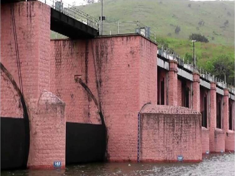 Mullai Periyar water level has reached 142 feet The final flood warning is given to idukki and respective districts Mullaperiyar Dam: 142 அடியை எட்டிய முல்லை பெரியார் நீர்மட்டம்.. விடுக்கப்பட்டது இறுதிக்கட்ட வெள்ள அபாய எச்சரிக்கை